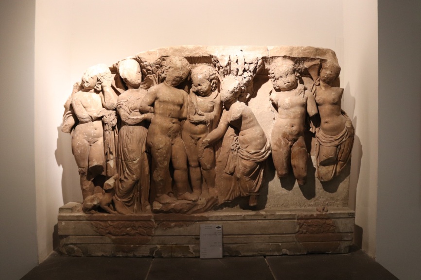 Planning to visit Damascus National Museum? It’s closed after a recent theft—learn what happened and how to adjust your Syria plans today.